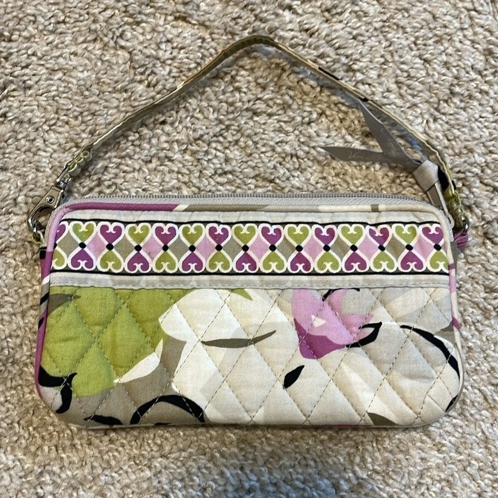 Vera Bradley Wristlet In Portobello Road Inside Zipper Pocket And 4 Card Slots